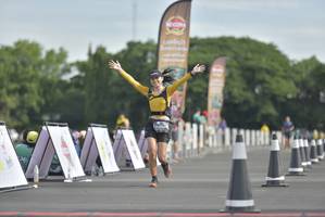 BIB: 
                            <button type="button" onclick="openModal(4911411)" class="btn btn-primary btn-sm float-right btn-popup" data-toggle="modal" data-target=".modal-high-quality">
                        <i class="fas fa-shopping-cart"></i> Add to Cart
                    </button>
                                            <button type="button" onclick="isThisMe(4911411, true)" class="btn btn-success btn-sm float-right btn-popup btn-isme hidden" data-toggle="tooltip" data-placement="bottom" title="นี่คือรูปของคุณใช่ไหม คลิกที่นี่เพื่อเอาเข้าอัลบั้ม">
                        <i class="fas fa-plus"></i> Add to album
                    </button>
                    <button type="button" onclick="isThisMe(4911411, false)" class="btn btn-warning btn-sm float-right btn-popup btn-isnotme hidden">
                        <i class="fas fa-ban"></i> Remove from album
                    </button>